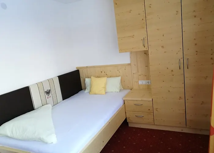 Gaestepension Wiesenheim ザウテンス